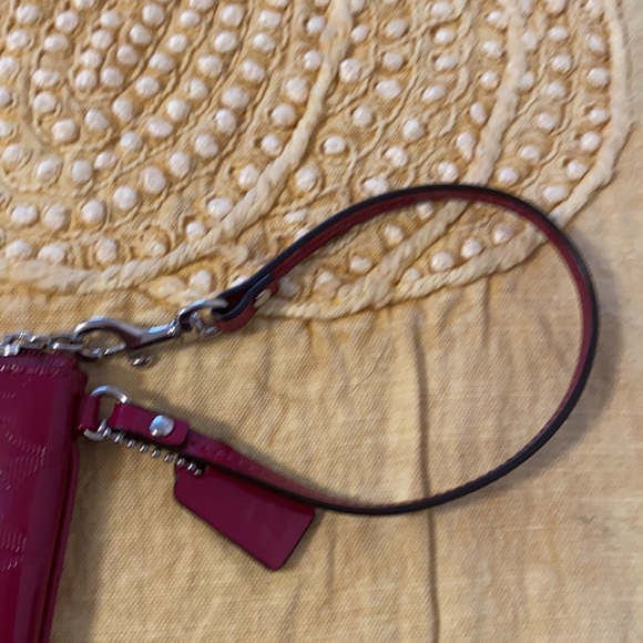 Coach Berry Corner Zip Wristlet - Picture 6 of 10